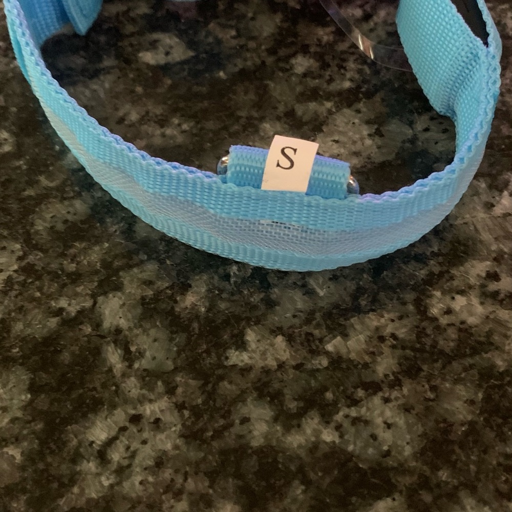 LED Dog Collar - Picture 2 of 3